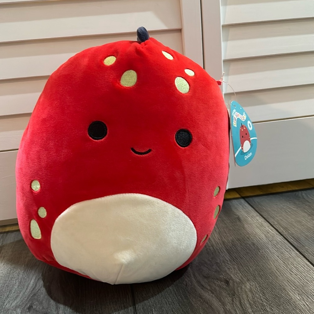 Dolan the squishmallow